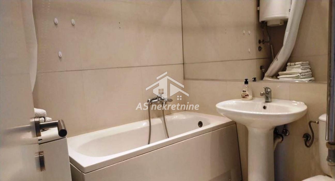 prodaja-kuca-zeRLBRP8sG Trosoban stan za izdavanje, London, Beograd, 100m², 1.750 €/mes