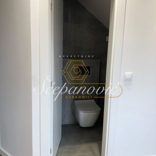 Stan Prodaja Novi Sad  70 m2