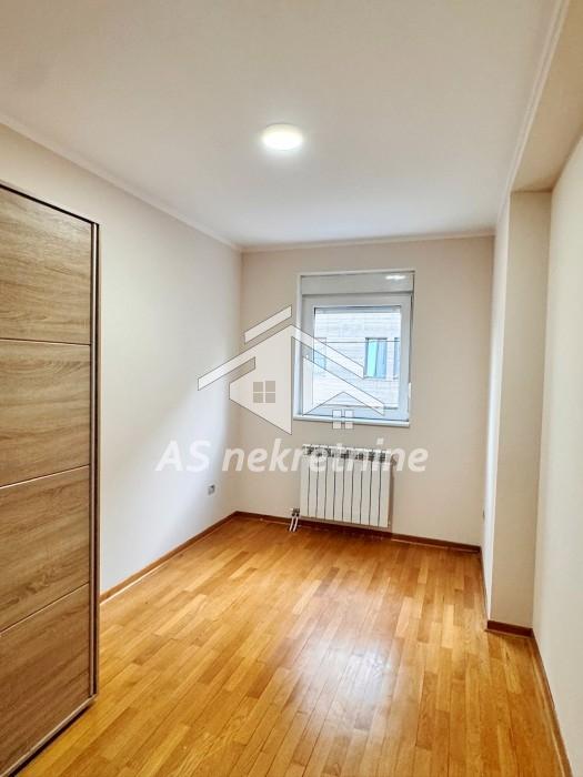 Stan Izdavanje Beograd Lekino Brdo 67 m2