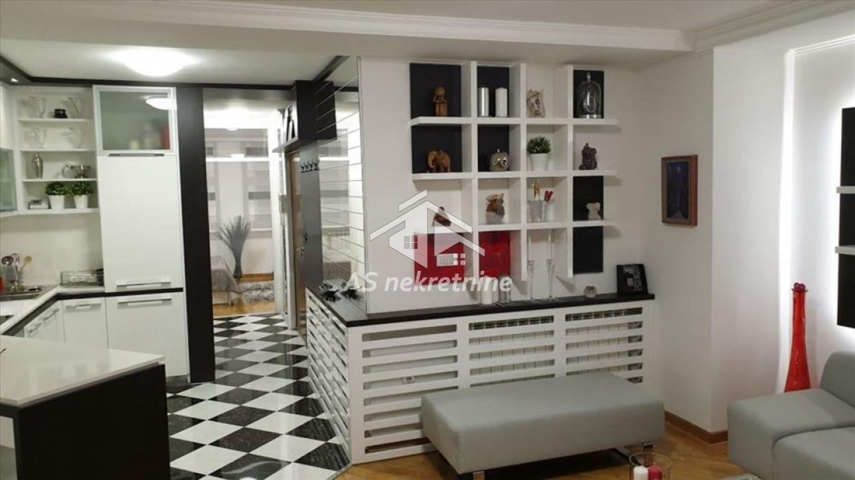 Dvosoban stan za izdavanje, Hram Svetog Save, Beograd, 60m², 1.000 €/mes