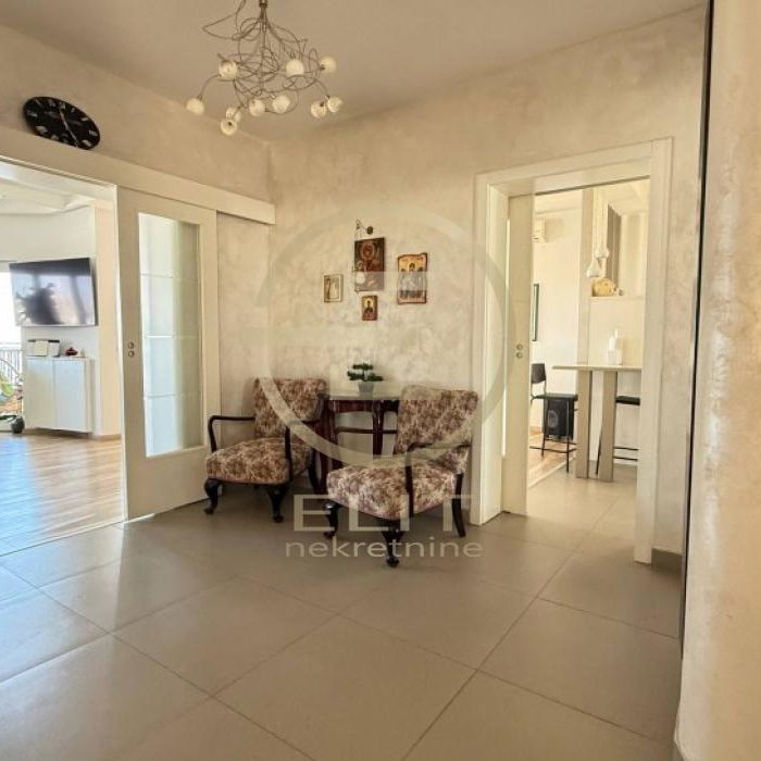 Kuća na prodaju, Petrovaradin, Novi Sad, 273m², 450.000 €