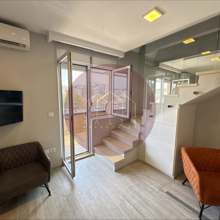 Stan Prodaja Beograd Đeram Pijaca 118 m2