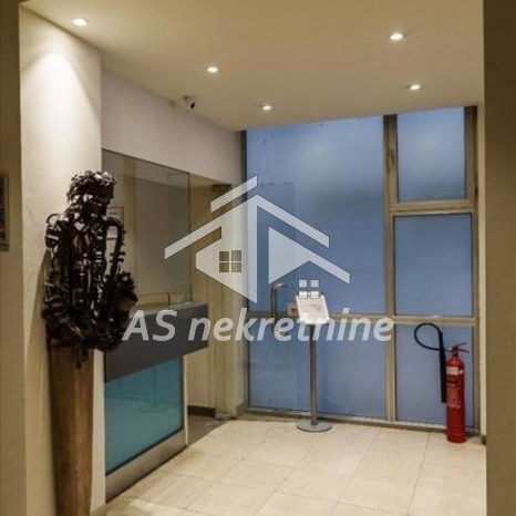 Lokal za izdavanje, Trg Republike, Beograd, 300m², 3.900 €/mes