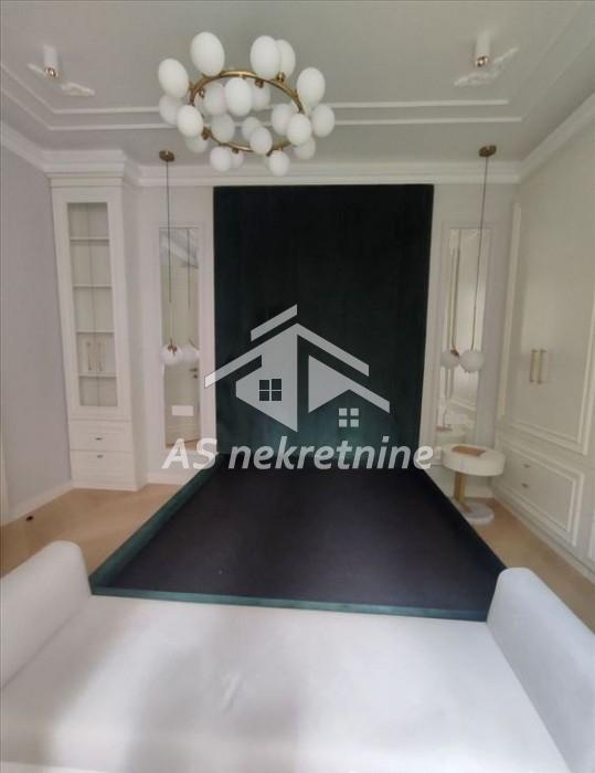 Četvorosoban stan na prodaju, Krunska, Beograd, 100m², 530.000 €