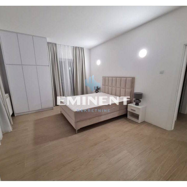Stan Prodaja Beograd Dedinje 220 m2