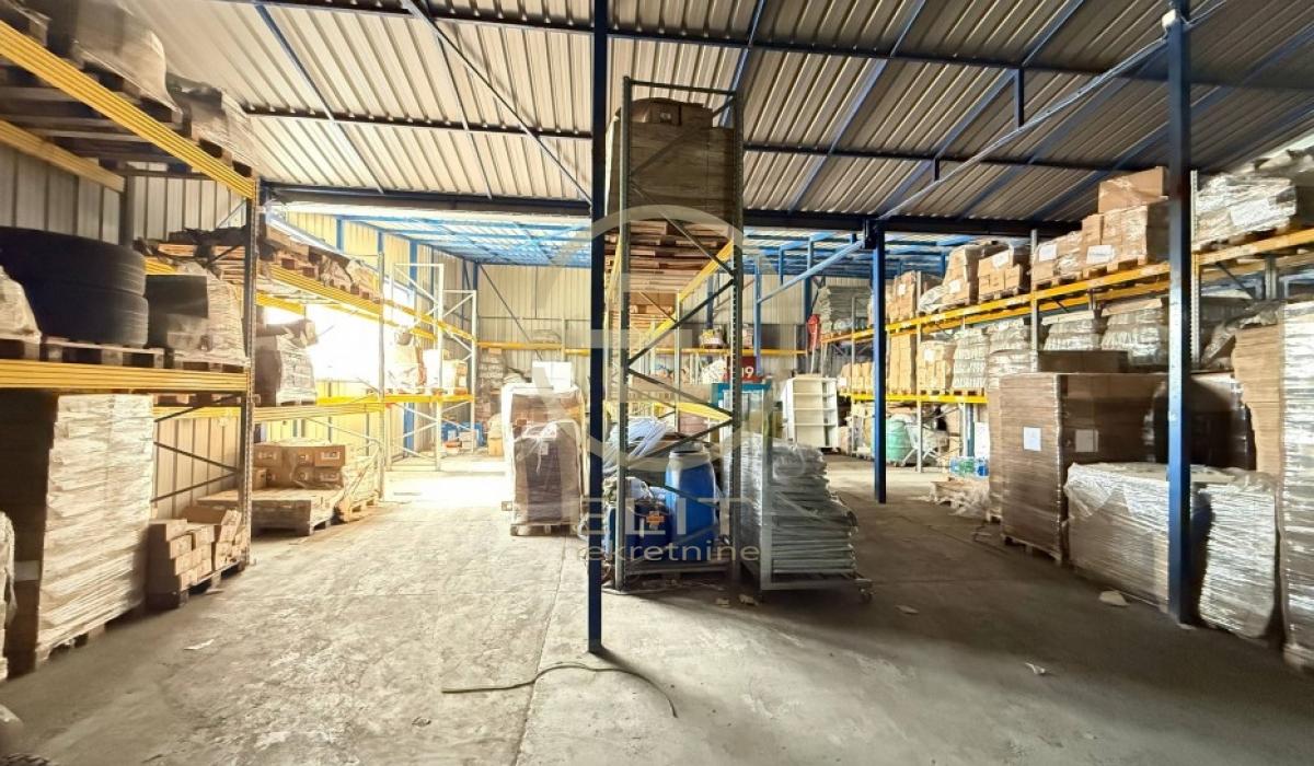 Lokal Izdavanje Novi Sad  7726 m2