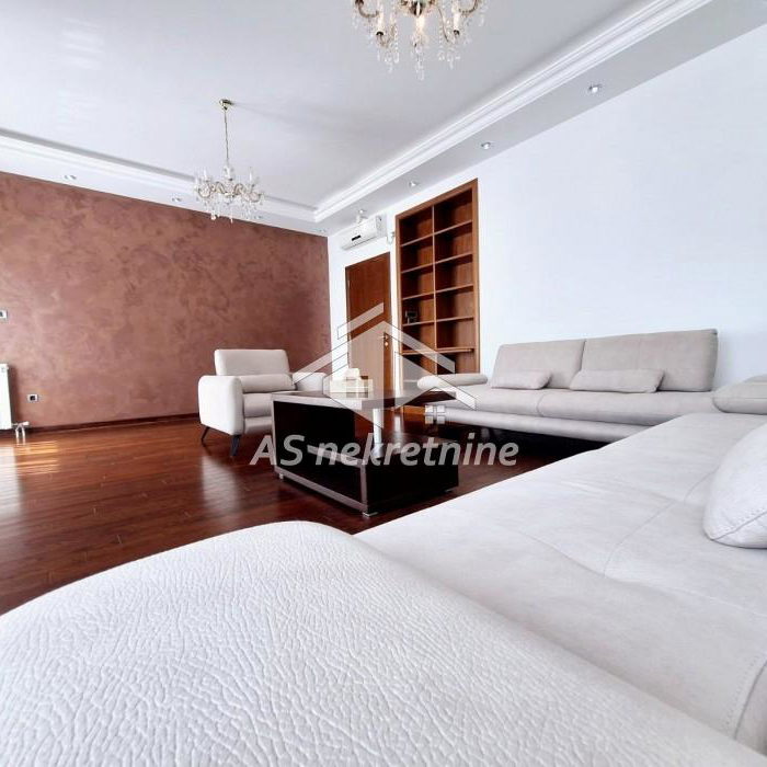 Stan Izdavanje Beograd Dedinje 135 m2