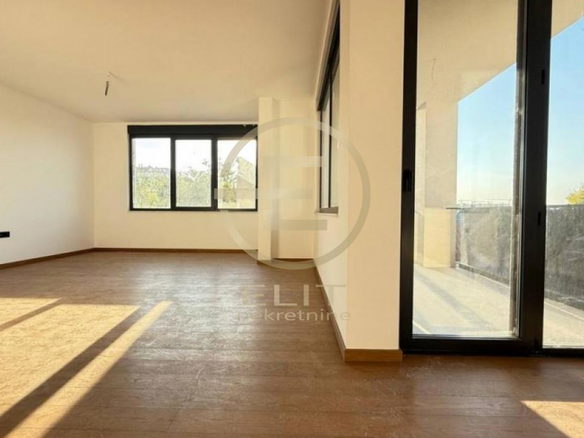 Stan Prodaja Novi Sad Bulevar Patrijarha Pavla 135 m2