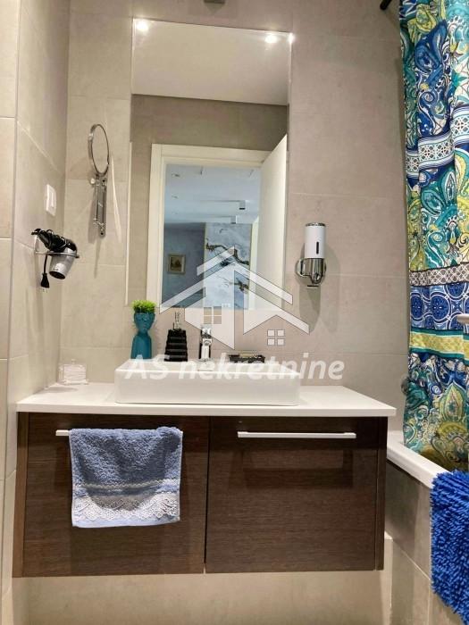 prodaja-lokala-9qEdHhEAMe Stan Izdavanje Beograd Beograd na Vodi 63 m2