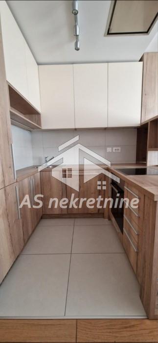 Stan Izdavanje Beograd  67 m2