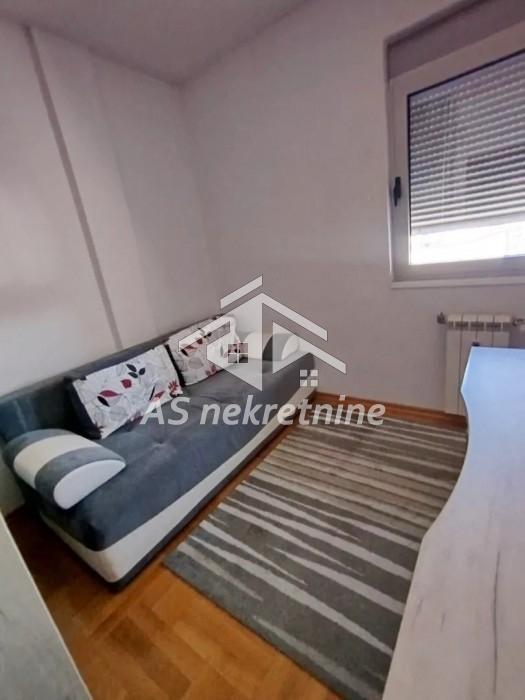 Trosoban stan za izdavanje, Vukov Spomenik, Beograd, 59m², 800 €/mes