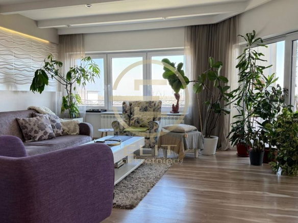 Kuća Prodaja Novi Sad  273 m2