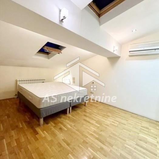 Četvorosoban stan na prodaju, Đeram Pijaca, Beograd, 157m², 390.000 €