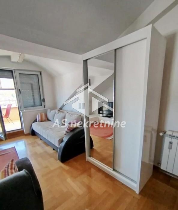 Stan Izdavanje Beograd Vukov Spomenik 59 m2