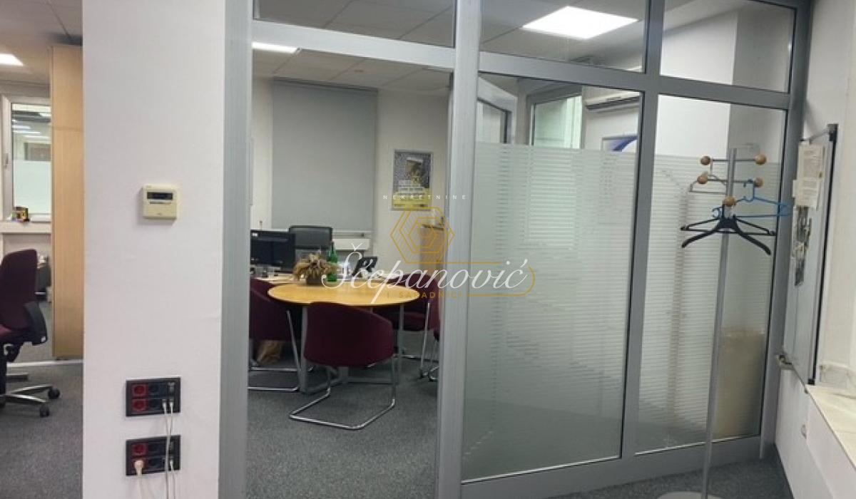 prodaja-lokala-J3vxdZkEbW Lokal Izdavanje Novi Sad 353 m2