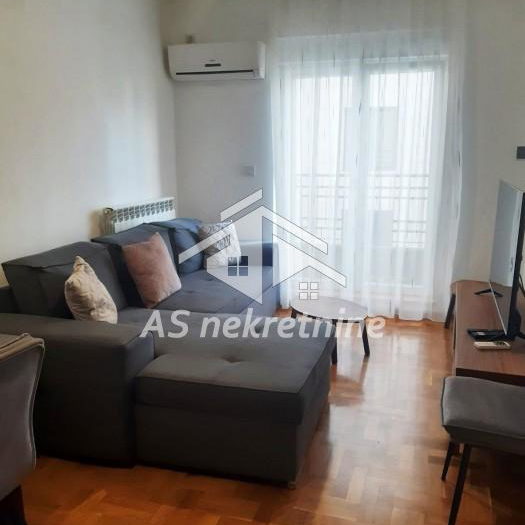 Stan Izdavanje Beograd Vukov Spomenik 42 m2