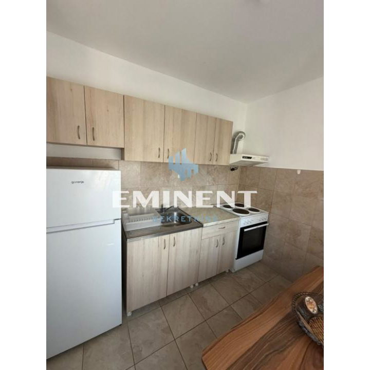 Stan Izdavanje Beograd Blok 63 59 m2