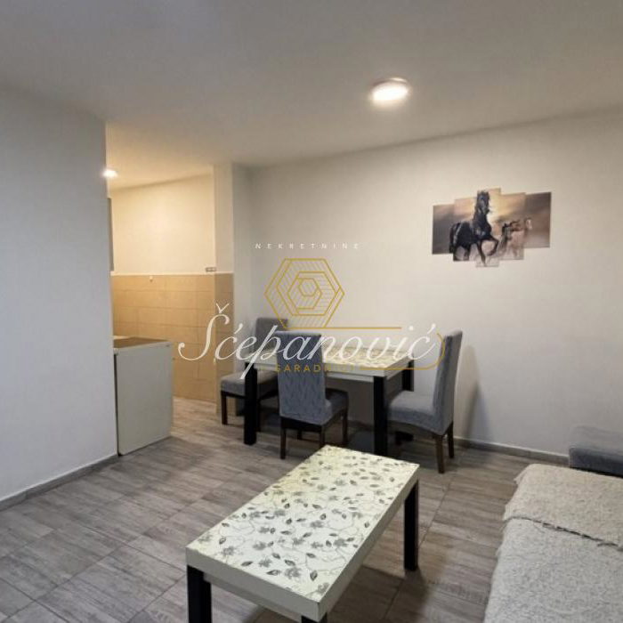 Stan Prodaja Novi Sad  38 m2