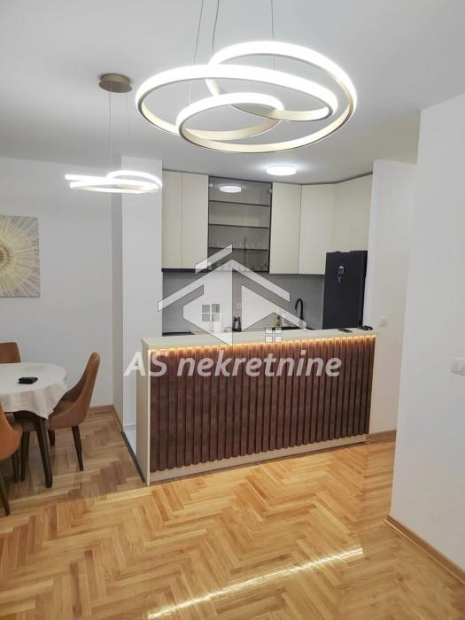 Stan Izdavanje Beograd Banjica 79 m2