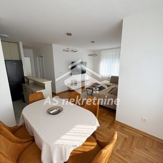 Stan Izdavanje Beograd Banjica 79 m2