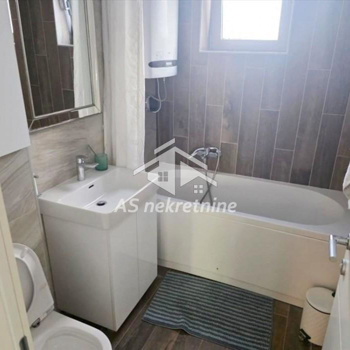 Četvorosoban stan za izdavanje, Tašmajdan, Beograd, 80m², 1.800 €/mes