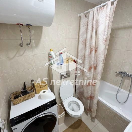 Četvorosoban stan za izdavanje, Banjica, Beograd, 79m², 1.400 €/mes