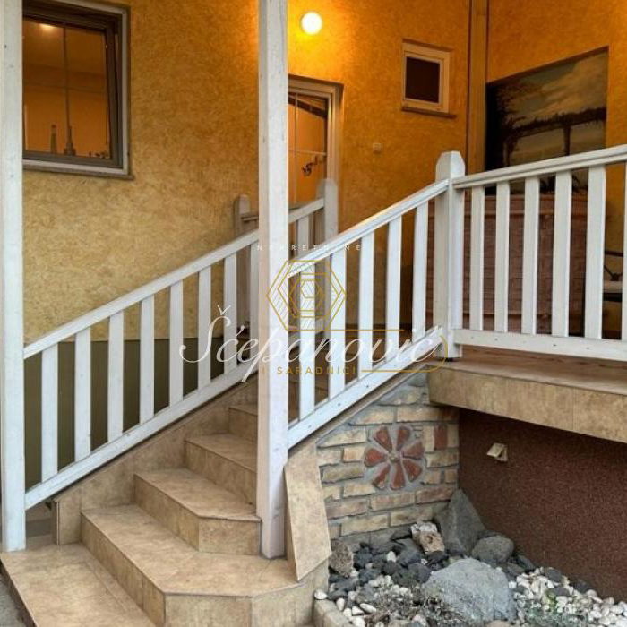 Petosoban stan na prodaju, Temerin – Centar, Temerin, 193m², 170.000 €