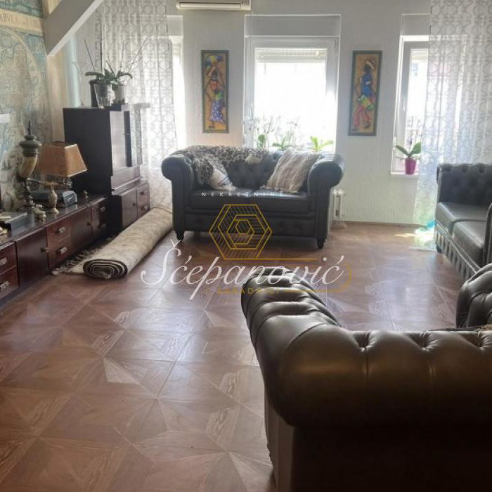 Stan Prodaja Novi Sad  115 m2