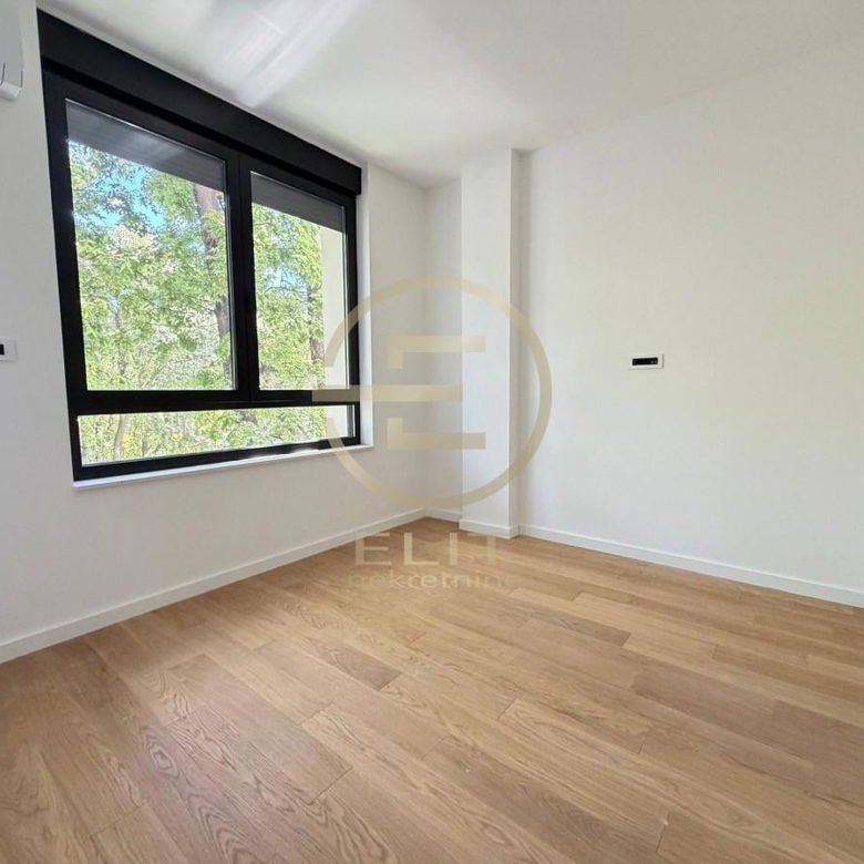 Četvorosoban stan na prodaju, Centar, Novi Sad, 120m², 588.000 €