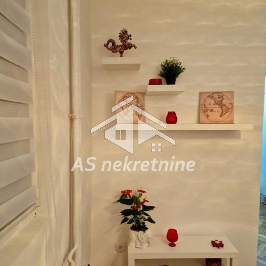 Trosoban stan za izdavanje, Slavija, Beograd, 73m², 1.000 €/mes