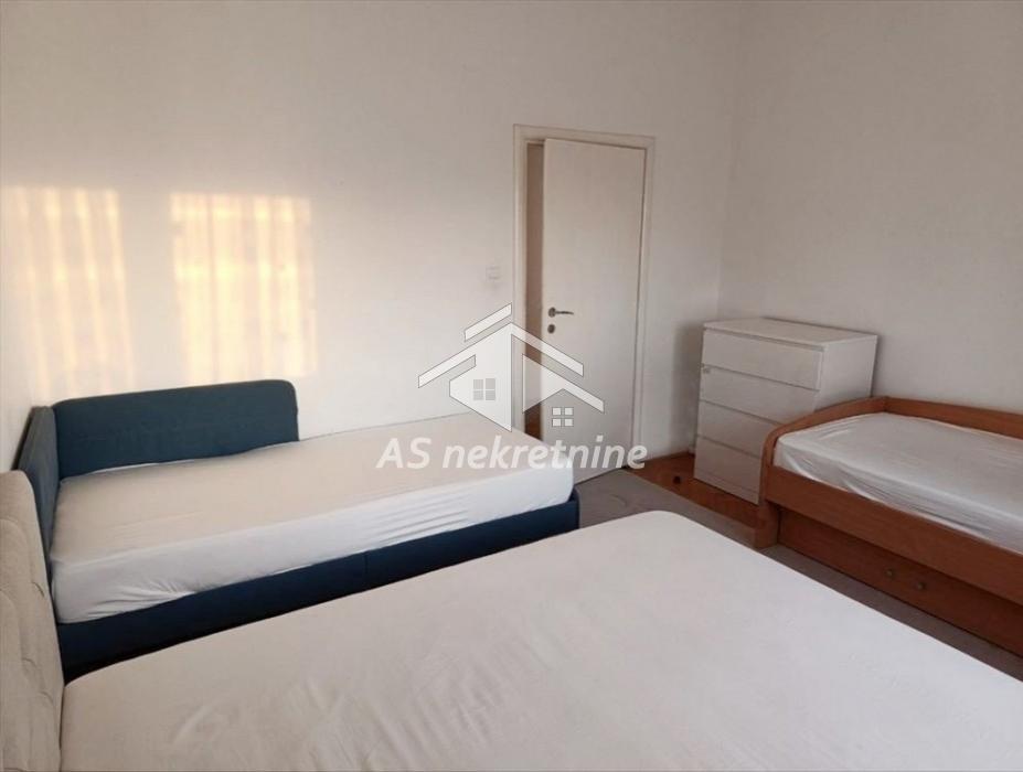 Stan Izdavanje Beograd Stan Izdavanje Beograd Dedinje 80 m2