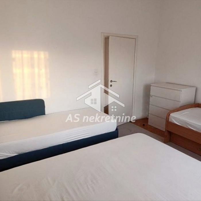 Stan Izdavanje Beograd Dedinje 80 m2