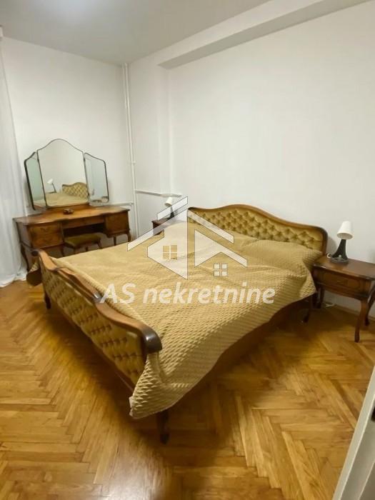 Stan Izdavanje Beograd Hram Svetog Save 58 m2
