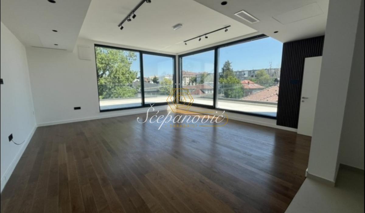 Stan Prodaja Novi Sad  430 m2