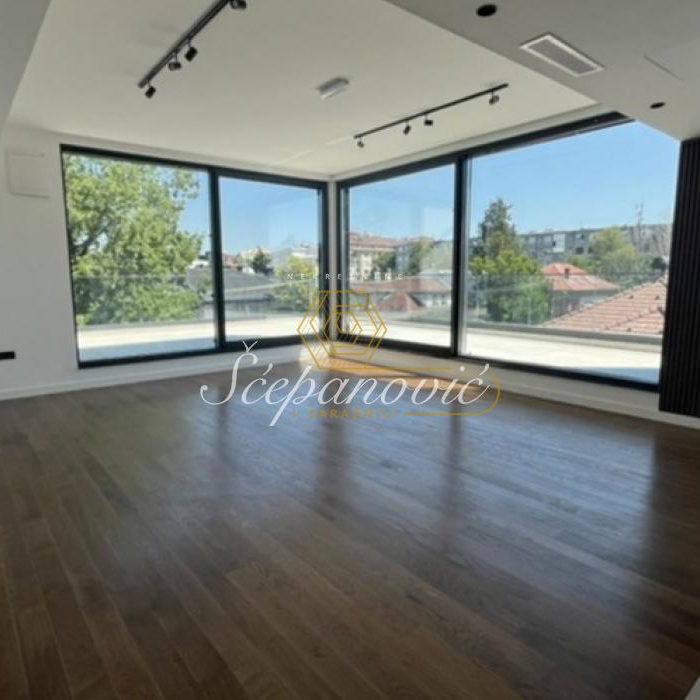 Stan Prodaja Novi Sad  430 m2