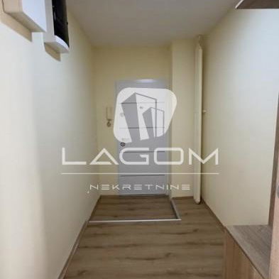 Trosoban stan na prodaju, Sava Kovačević, Beograd, 64m², 204.800 €