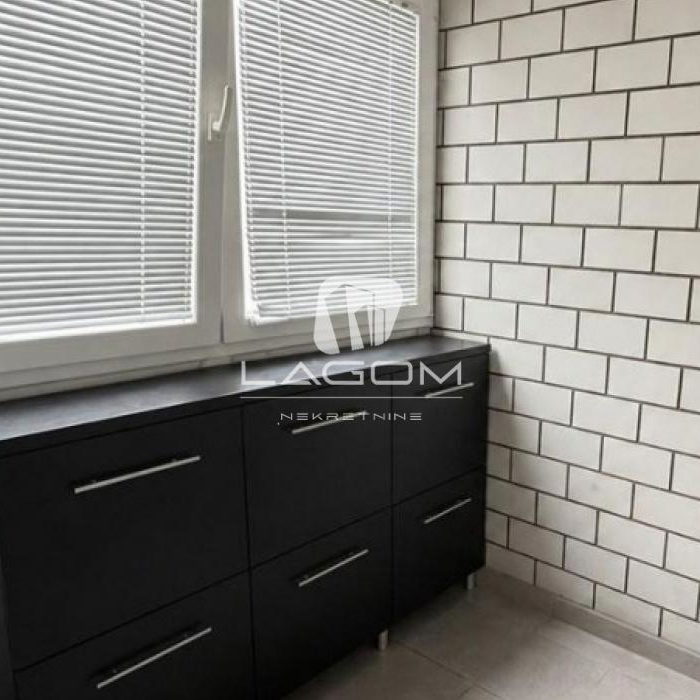 Trosoban stan na prodaju, Vojvode Stepe, Beograd, 93m², 314.000 €