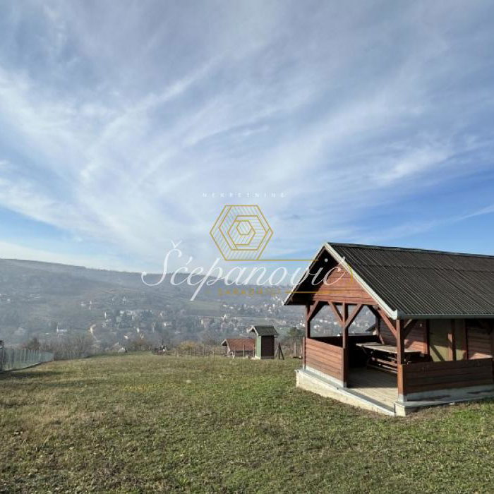 Plac Prodaja Beočin  3671 m2