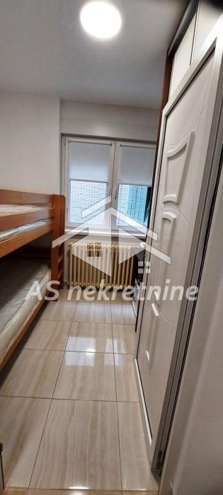 Trosoban stan za izdavanje, Balkanska, Beograd, 58m², 1.000 €/mes