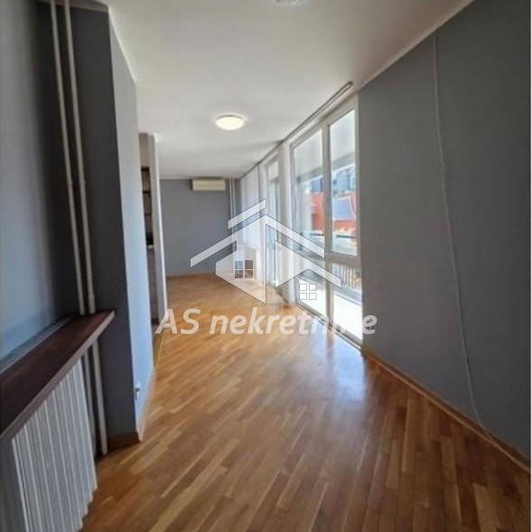 Stan Izdavanje Beograd Blok 22 73 m2