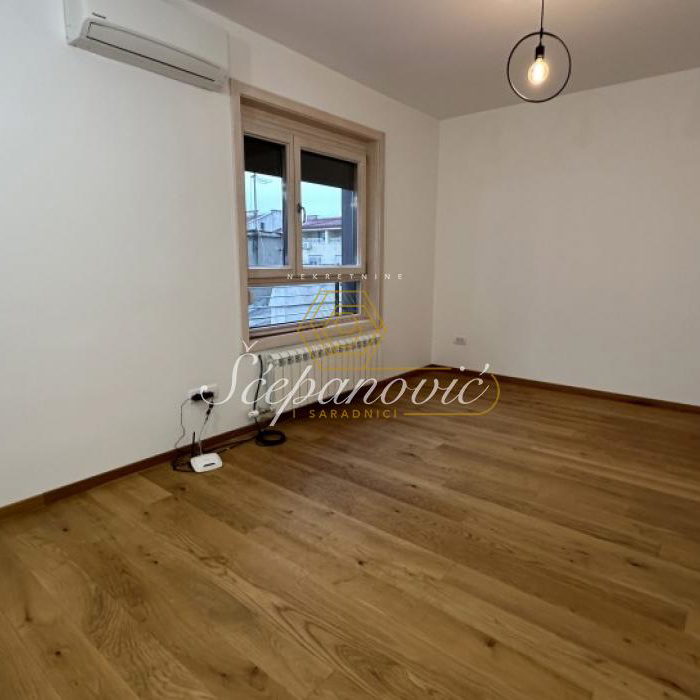 Stan Prodaja Beograd Hram Svetog Save 128 m2