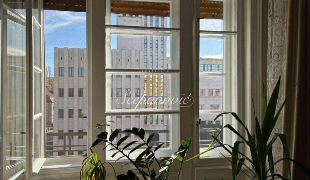 Četvorosoban stan za izdavanje, Centar, Novi Sad, 113m², 1.500 €/mes