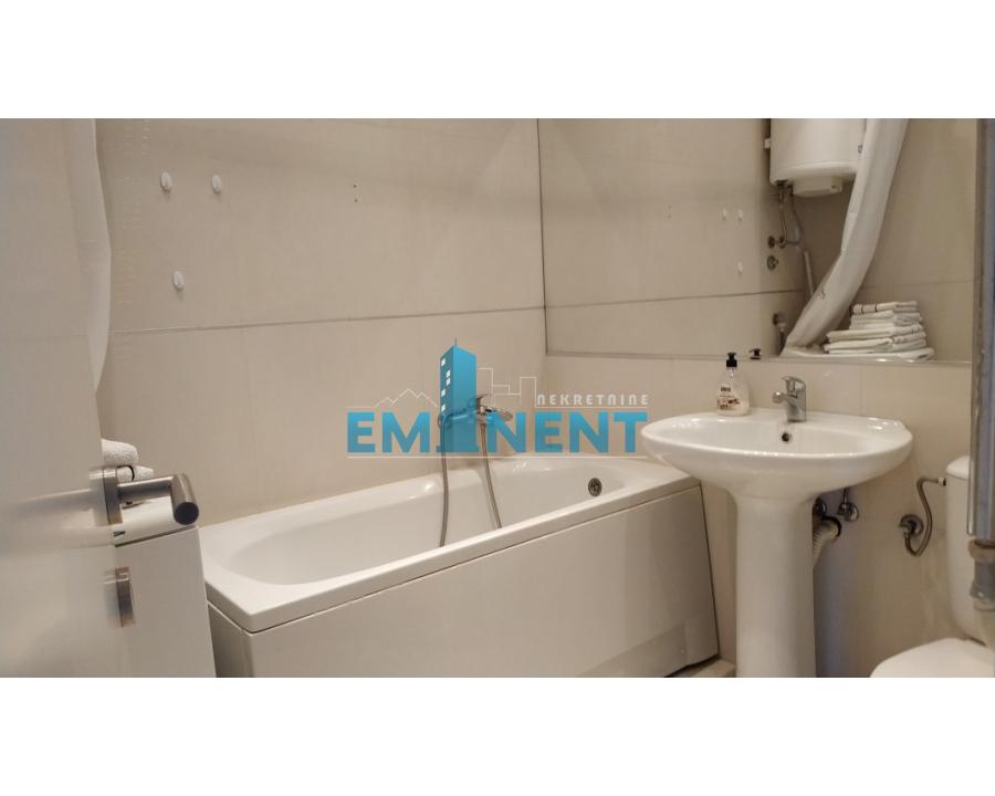 prodaja-lokala-beograd-6k8XvhZhOw Trosoban stan za izdavanje, Balkanska, Beograd, 100m², 1.750 €/mes