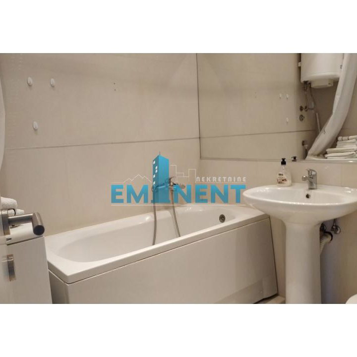 Trosoban stan za izdavanje, Balkanska, Beograd, 100m², 1.750 €/mes