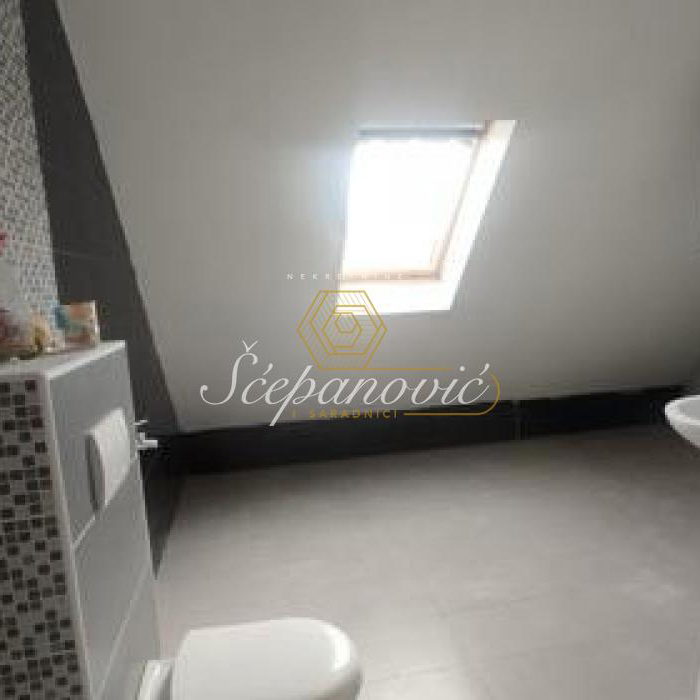 Stan Izdavanje Novi Sad  136 m2