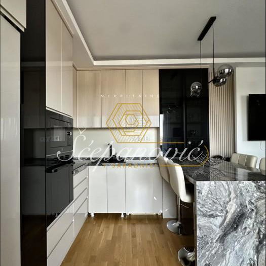 Stan Prodaja Novi Sad  127 m2