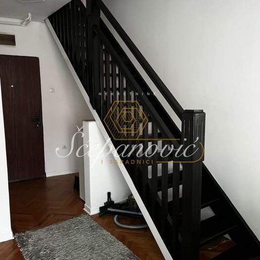 Stan Prodaja Novi Sad  71 m2