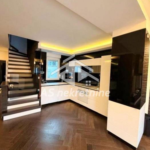 Četvorosoban stan na prodaju, Crveni Krst Vračar, Beograd, 117m², 425.000 €
