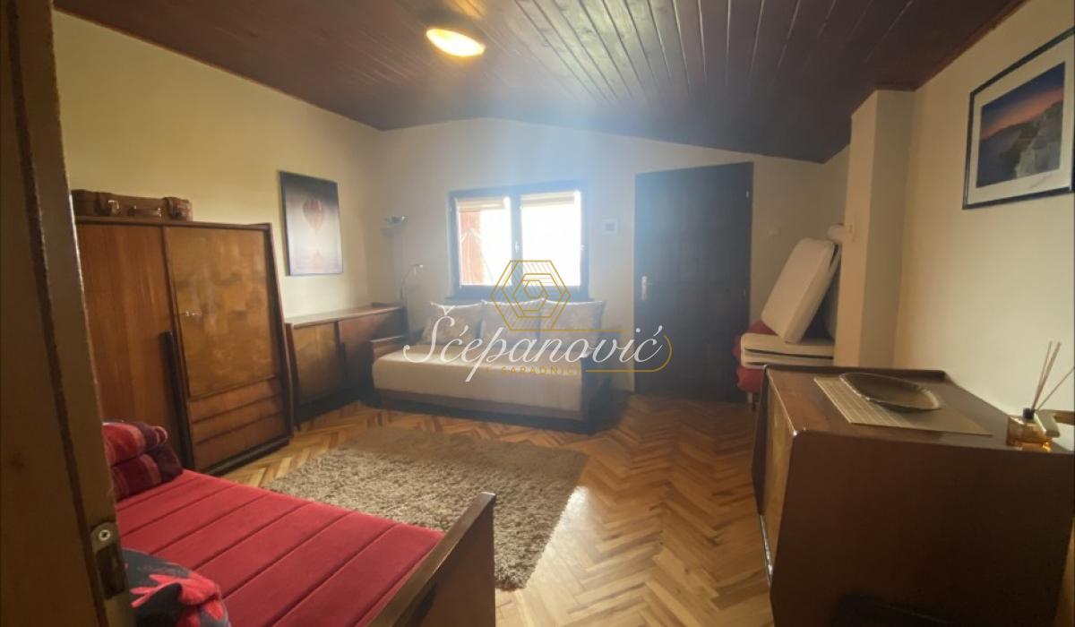 prodaja-lokala-beograd-90QiXr7sLC Kuća na prodaju, Čerević, Beočin, 102m², 265.000 €