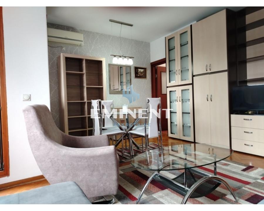 Stan Izdavanje Beograd Stan Izdavanje Beograd FON 40 m2
